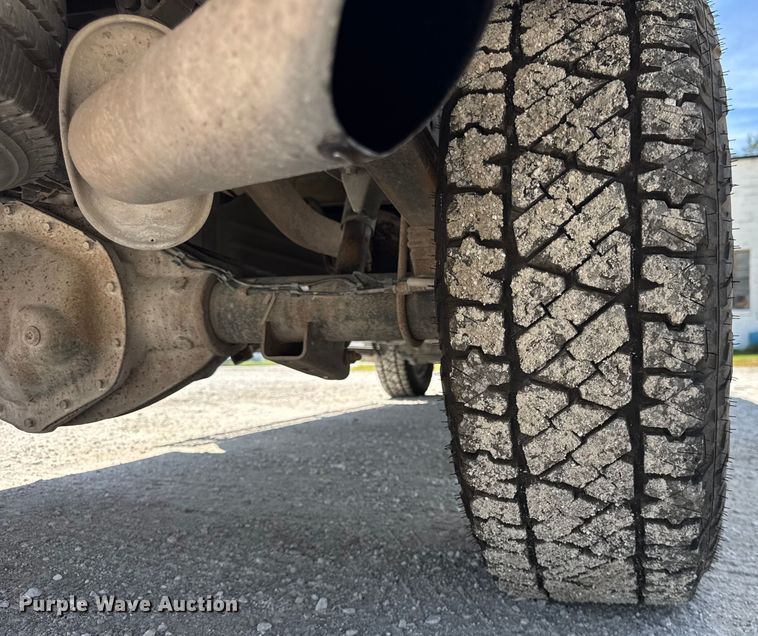 image for item EF2162 2013 Dodge Ram 3500 Crew Cab utility bed pickup truck