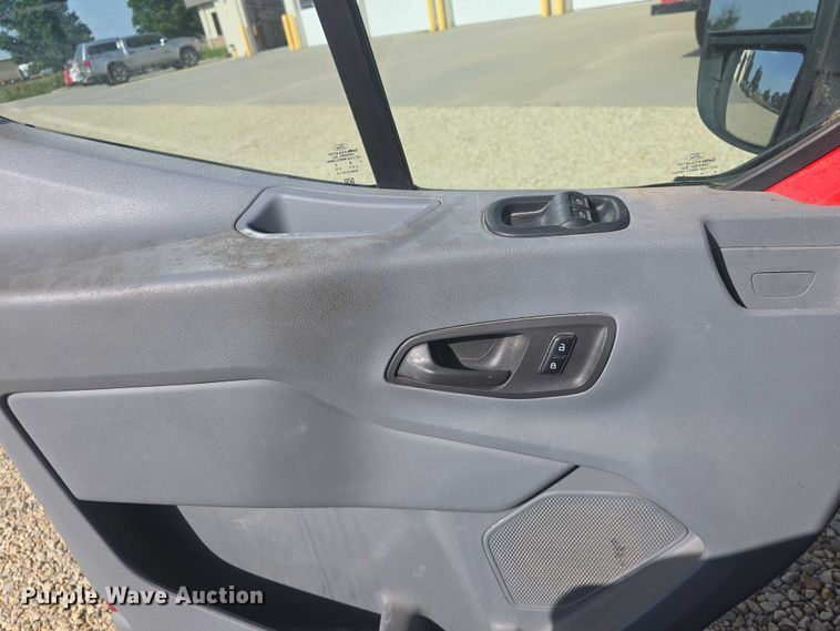 image for item EF3600 2017 Ford Transit 150 van