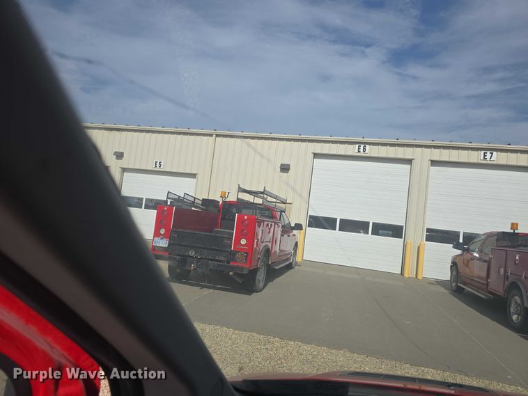 image for item EF3600 2017 Ford Transit 150 van