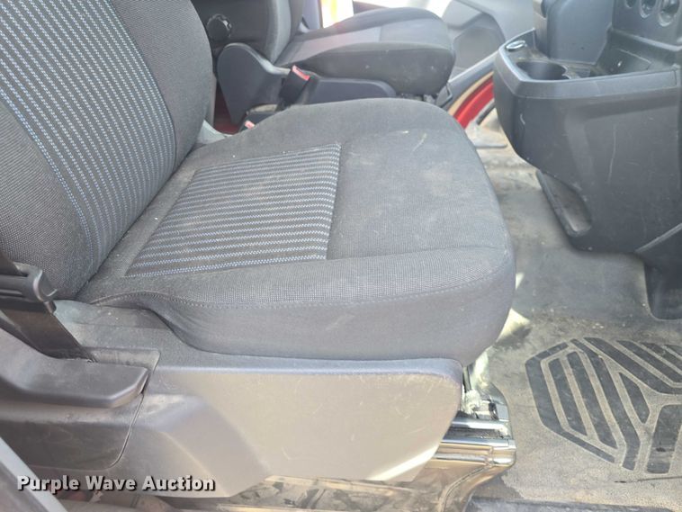 image for item EF3600 2017 Ford Transit 150 van