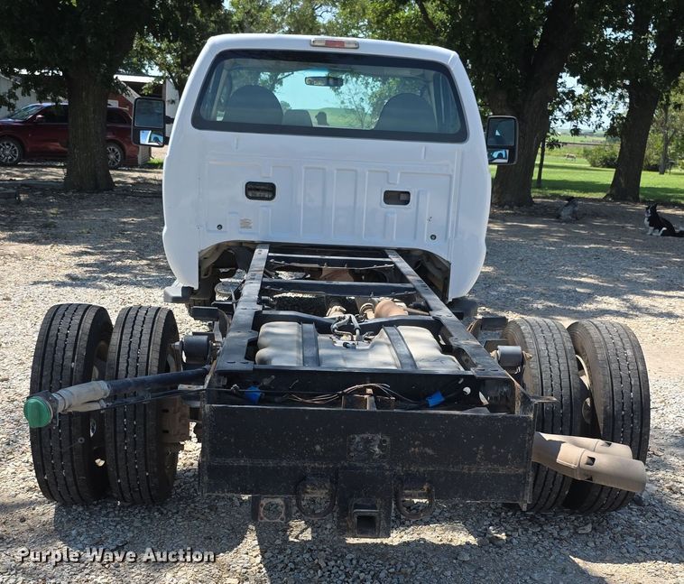 image for item EF3745 2008 Ford F550 XL Super Duty truck cab and chassis