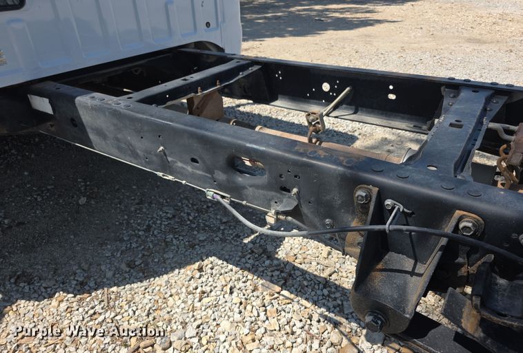 image for item EF3745 2008 Ford F550 XL Super Duty truck cab and chassis