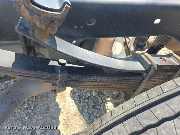 image for item EF3745 2008 Ford F550 XL Super Duty truck cab and chassis