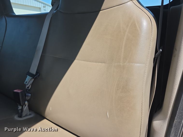 image for item EF3745 2008 Ford F550 XL Super Duty truck cab and chassis