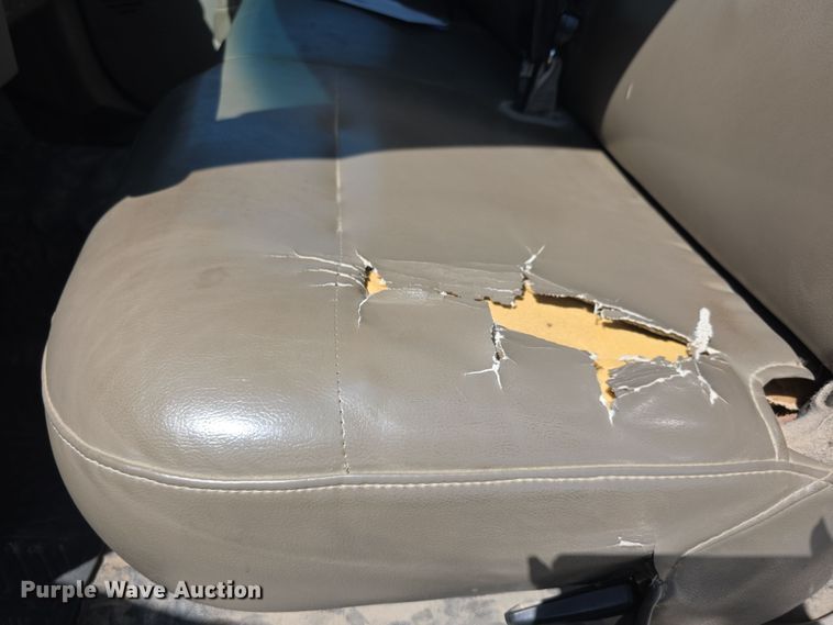 image for item EF3745 2008 Ford F550 XL Super Duty truck cab and chassis