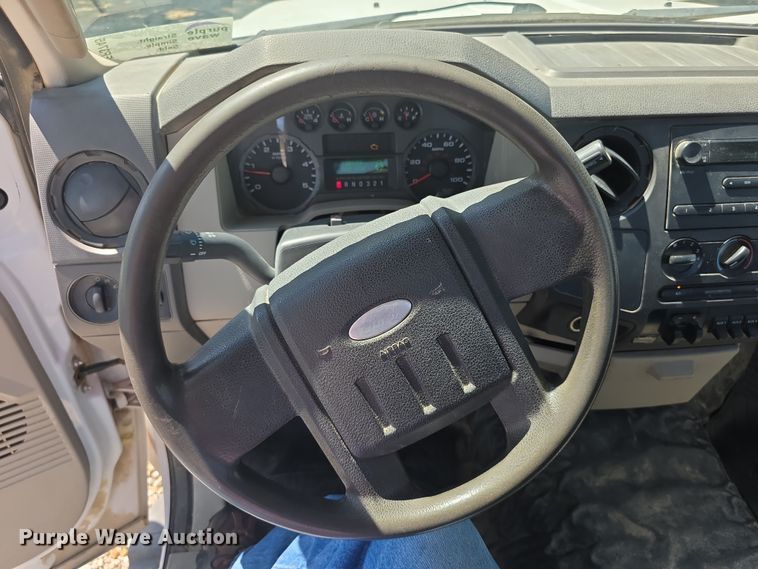 image for item EF3745 2008 Ford F550 XL Super Duty truck cab and chassis