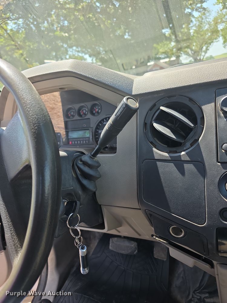 image for item EF3745 2008 Ford F550 XL Super Duty truck cab and chassis