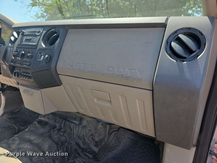 image for item EF3745 2008 Ford F550 XL Super Duty truck cab and chassis