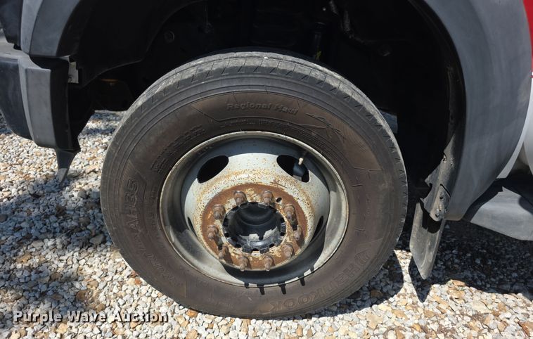 image for item EF3745 2008 Ford F550 XL Super Duty truck cab and chassis