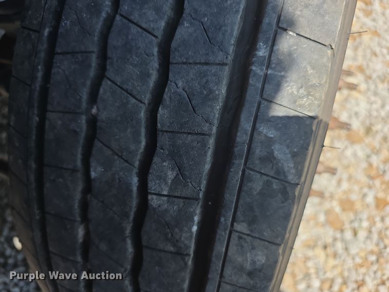 image for item EF3745 2008 Ford F550 XL Super Duty truck cab and chassis