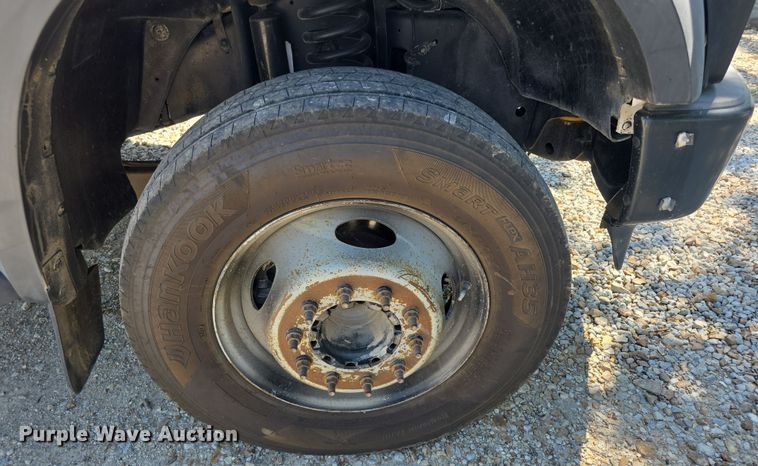 image for item EF3745 2008 Ford F550 XL Super Duty truck cab and chassis