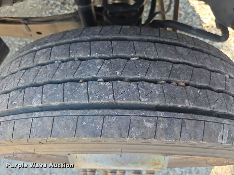 image for item EF3745 2008 Ford F550 XL Super Duty truck cab and chassis