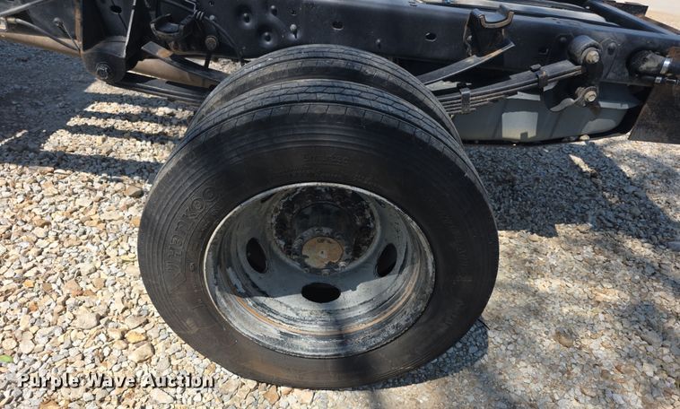 image for item EF3745 2008 Ford F550 XL Super Duty truck cab and chassis