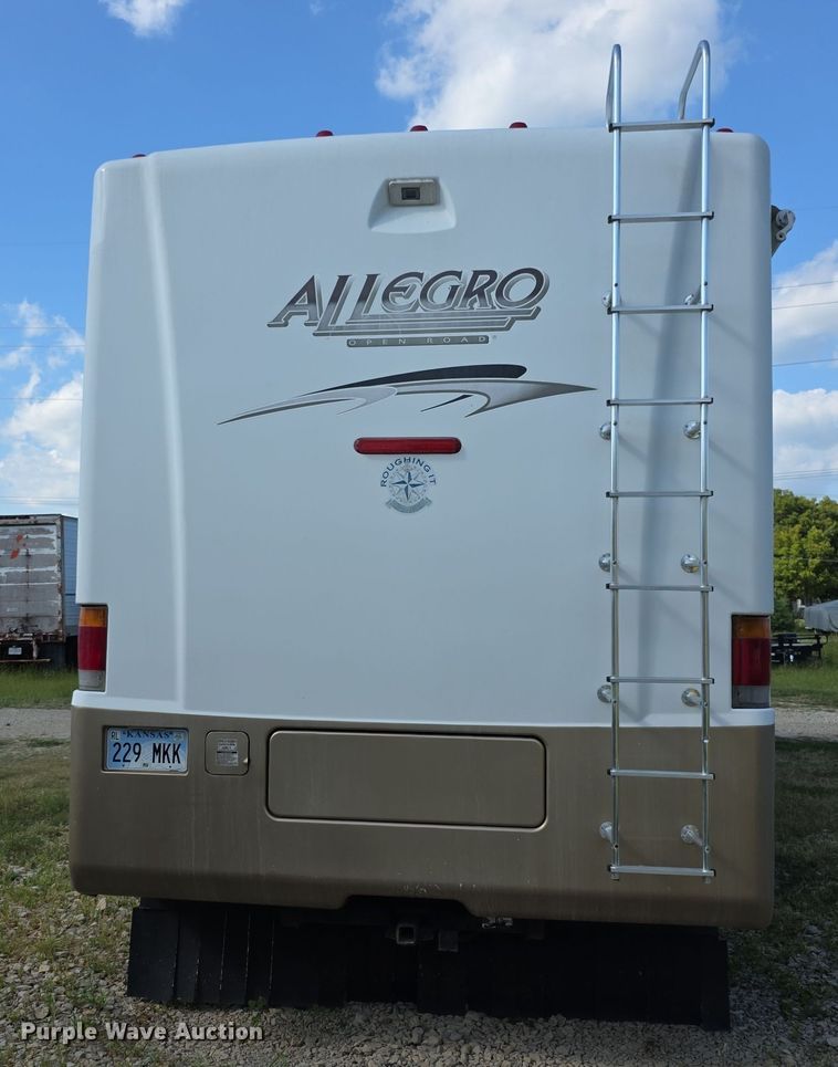 image for item EF3753 2007 Ford Allegro RV