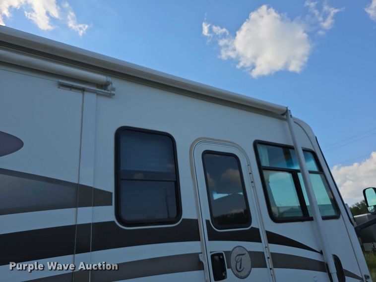 image for item EF3753 2007 Ford Allegro RV