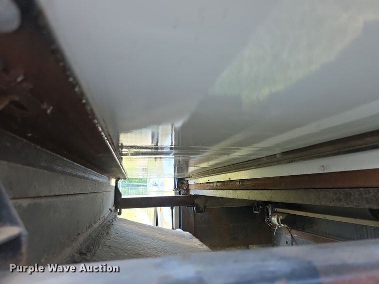 image for item EF3753 2007 Ford Allegro RV