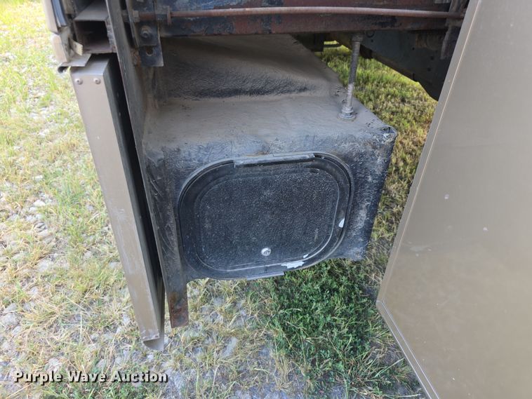 image for item EF3753 2007 Ford Allegro RV