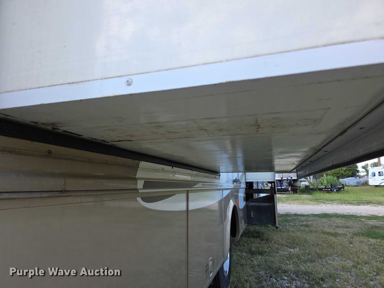 image for item EF3753 2007 Ford Allegro RV