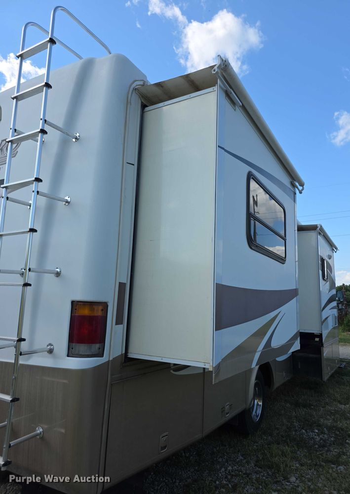 image for item EF3753 2007 Ford Allegro RV