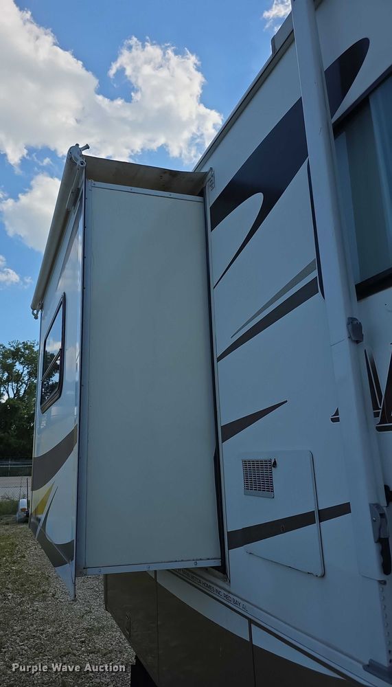 image for item EF3753 2007 Ford Allegro RV