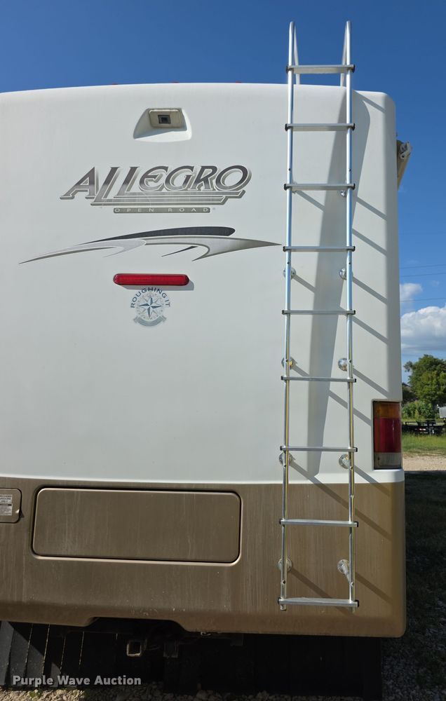 image for item EF3753 2007 Ford Allegro RV