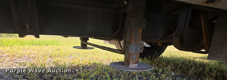 image for item EF3753 2007 Ford Allegro RV