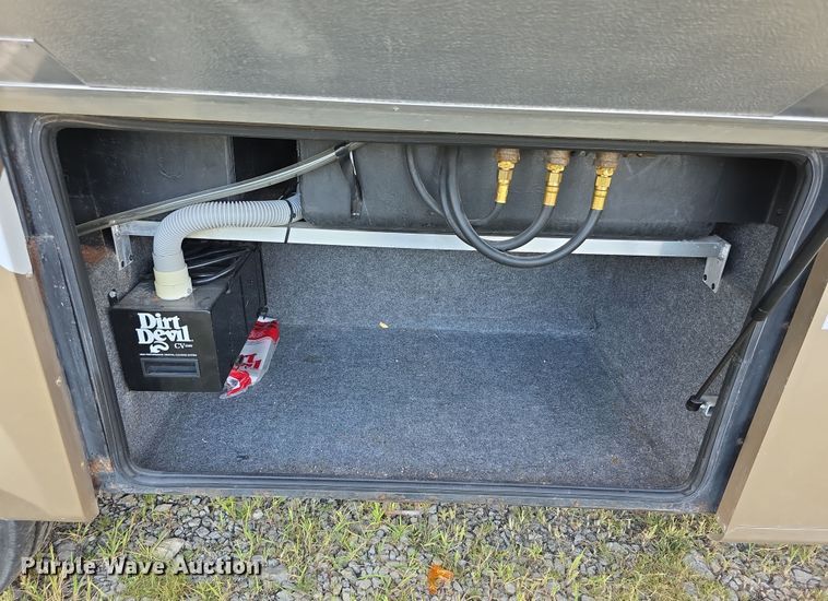 image for item EF3753 2007 Ford Allegro RV