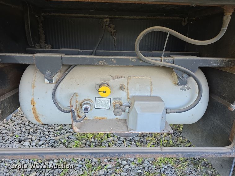 image for item EF3753 2007 Ford Allegro RV