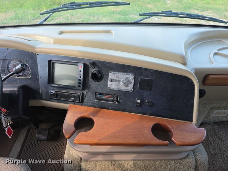 image for item EF3753 2007 Ford Allegro RV