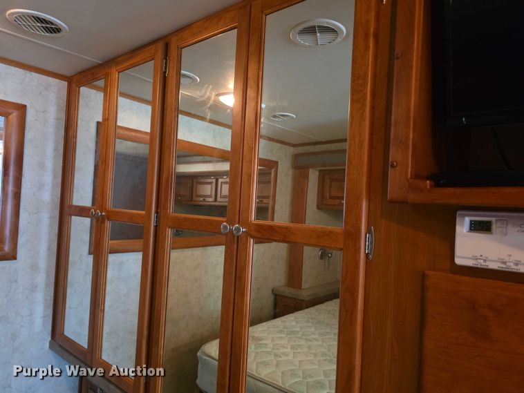 image for item EF3753 2007 Ford Allegro RV