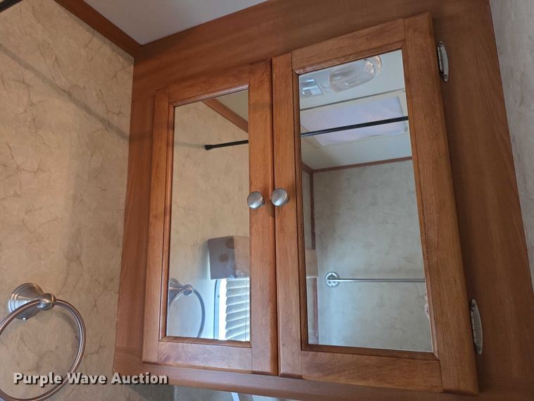 image for item EF3753 2007 Ford Allegro RV