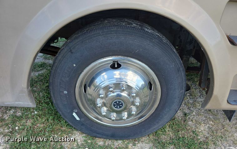 image for item EF3753 2007 Ford Allegro RV