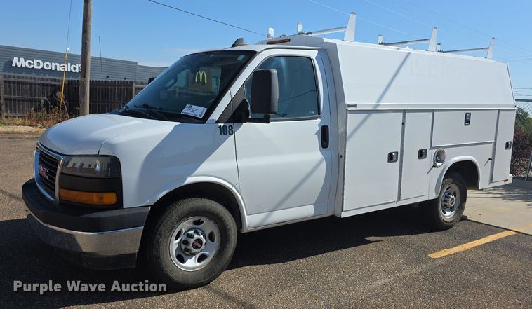 image for item EF3766 2018 GMC Savana utility van