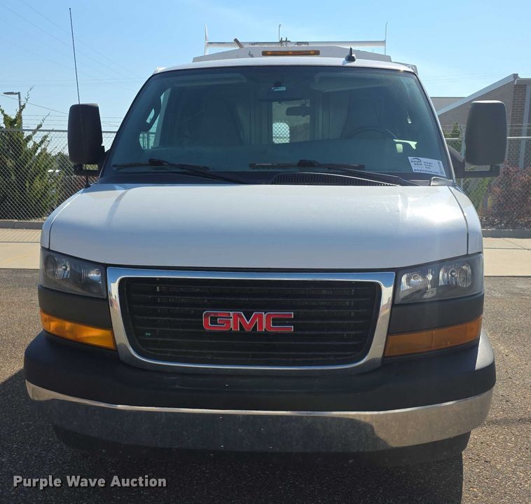 image for item EF3766 2018 GMC Savana utility van