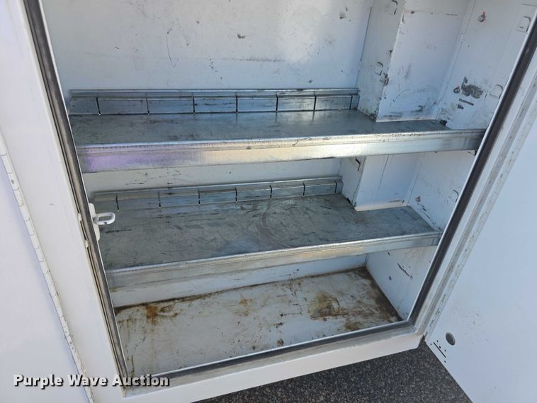 image for item EF3766 2018 GMC Savana utility van