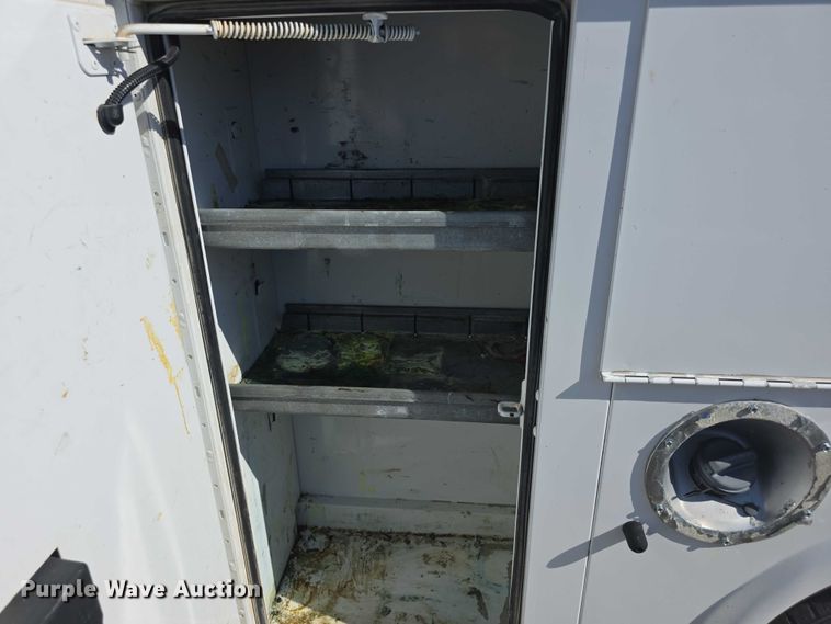 image for item EF3766 2018 GMC Savana utility van