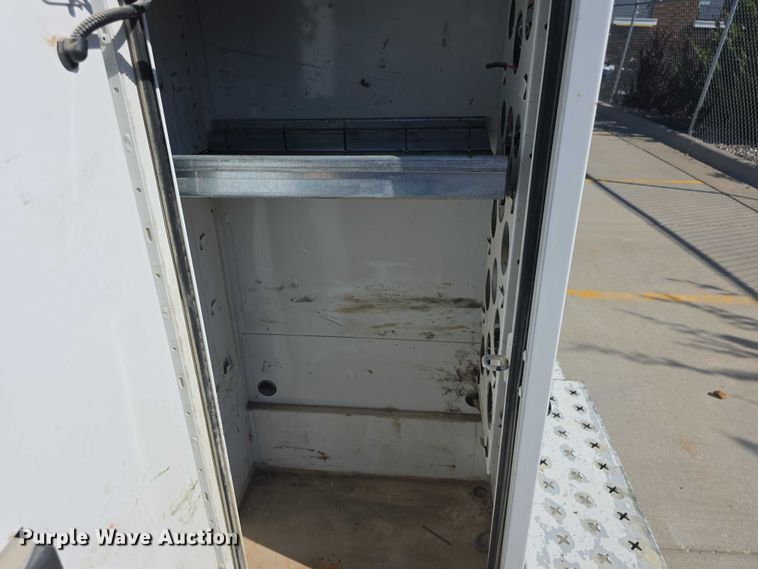 image for item EF3766 2018 GMC Savana utility van