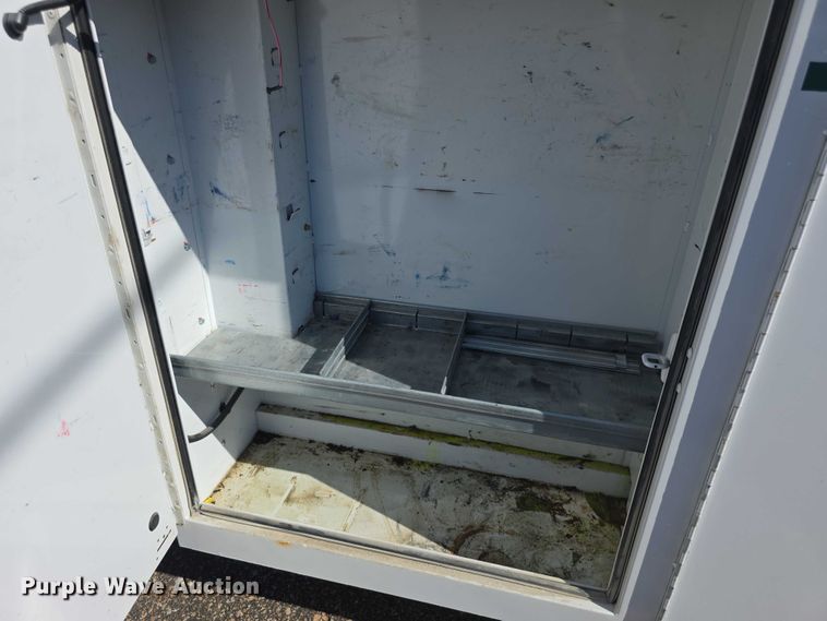 image for item EF3766 2018 GMC Savana utility van