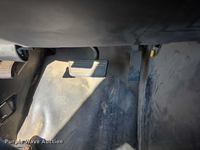 image for item EF3766 2018 GMC Savana utility van