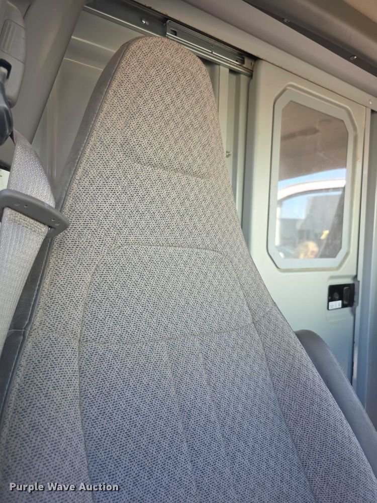 image for item EF3766 2018 GMC Savana utility van