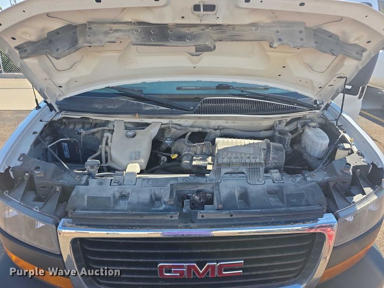 image for item EF3766 2018 GMC Savana utility van