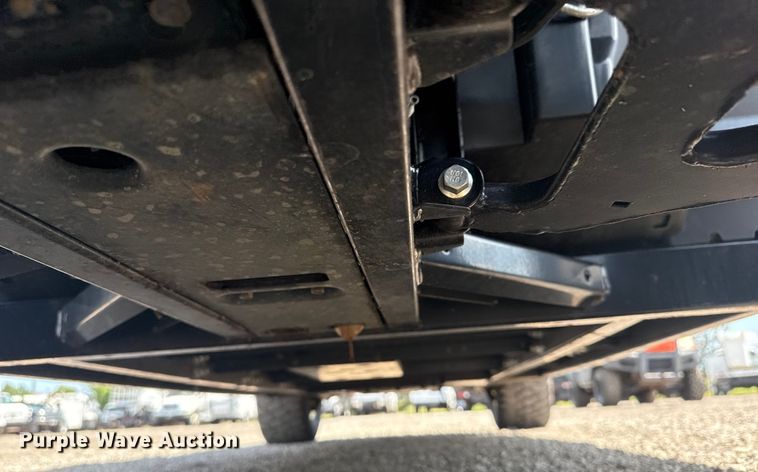 image for item EG2257 2018 John Deere Gator XUV590M utility vehicle