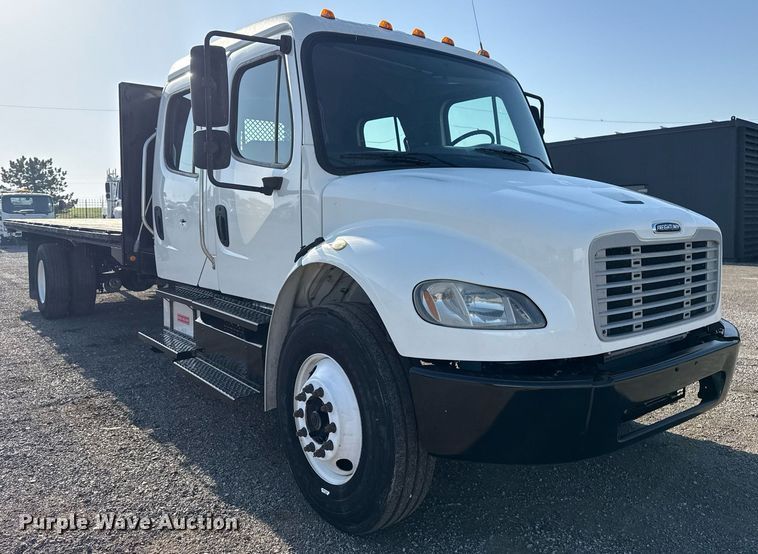 image for item EG5731 2013 Freightliner Business Class M2 Crew Cab flatbed truck