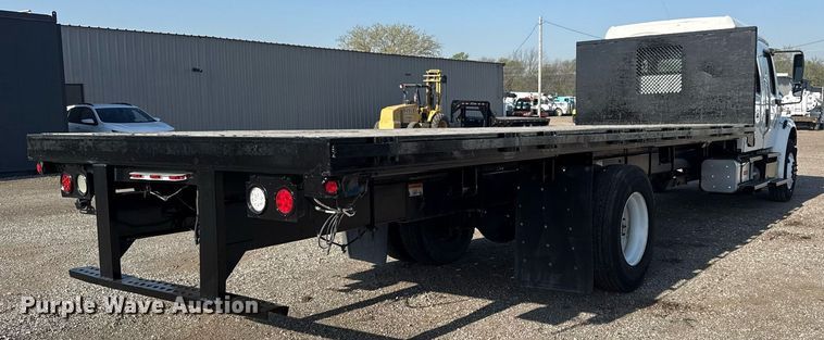 image for item EG5731 2013 Freightliner Business Class M2 Crew Cab flatbed truck