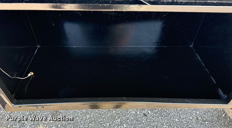 image for item EG5731 2013 Freightliner Business Class M2 Crew Cab flatbed truck