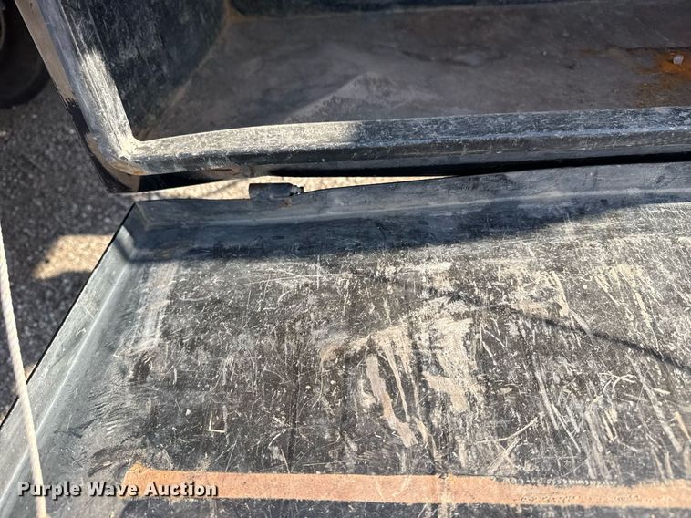 image for item EG5731 2013 Freightliner Business Class M2 Crew Cab flatbed truck