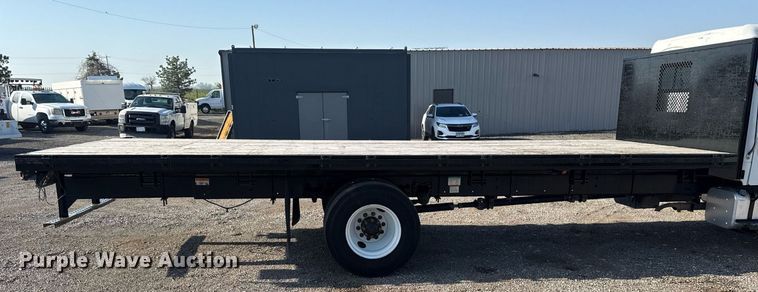 image for item EG5731 2013 Freightliner Business Class M2 Crew Cab flatbed truck