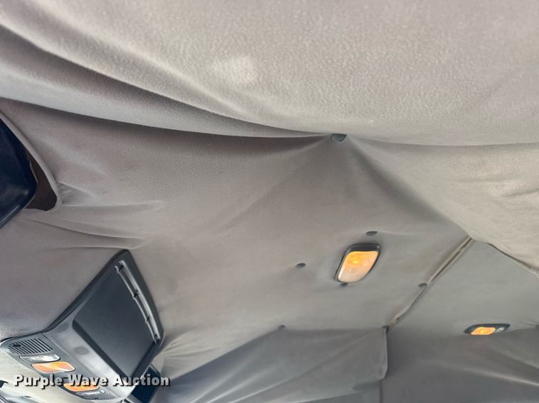 image for item EG5731 2013 Freightliner Business Class M2 Crew Cab flatbed truck