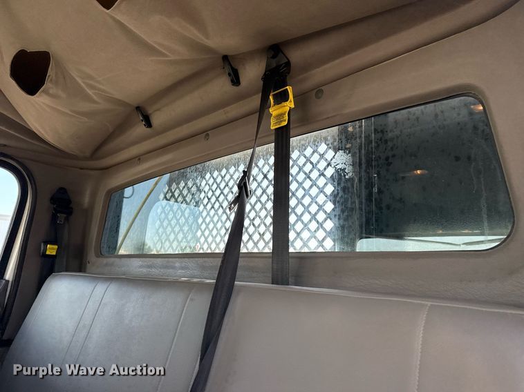 image for item EG5731 2013 Freightliner Business Class M2 Crew Cab flatbed truck