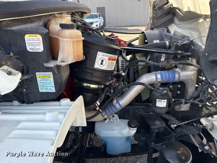 image for item EG5731 2013 Freightliner Business Class M2 Crew Cab flatbed truck